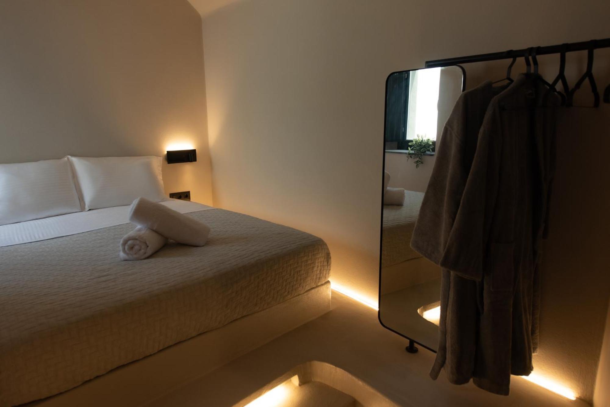 Noir Cave Villa With Private Jacuzzi And Sunset Terrace Pýrgos Exterior foto