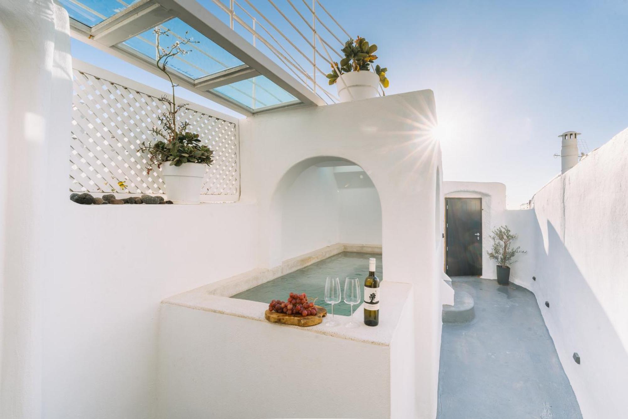 Noir Cave Villa With Private Jacuzzi And Sunset Terrace Pýrgos Exterior foto
