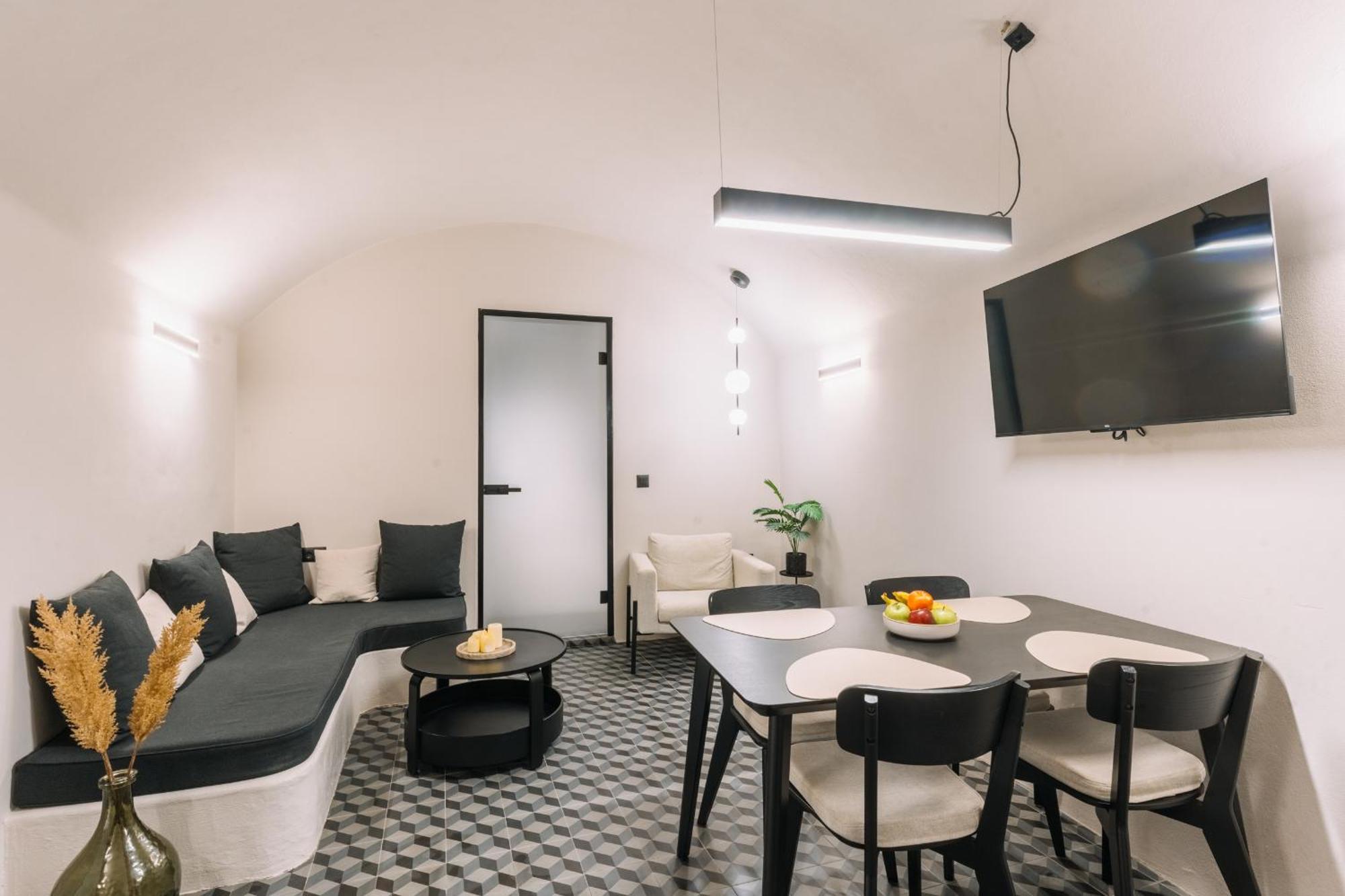 Noir Cave Villa With Private Jacuzzi And Sunset Terrace Pýrgos Exterior foto